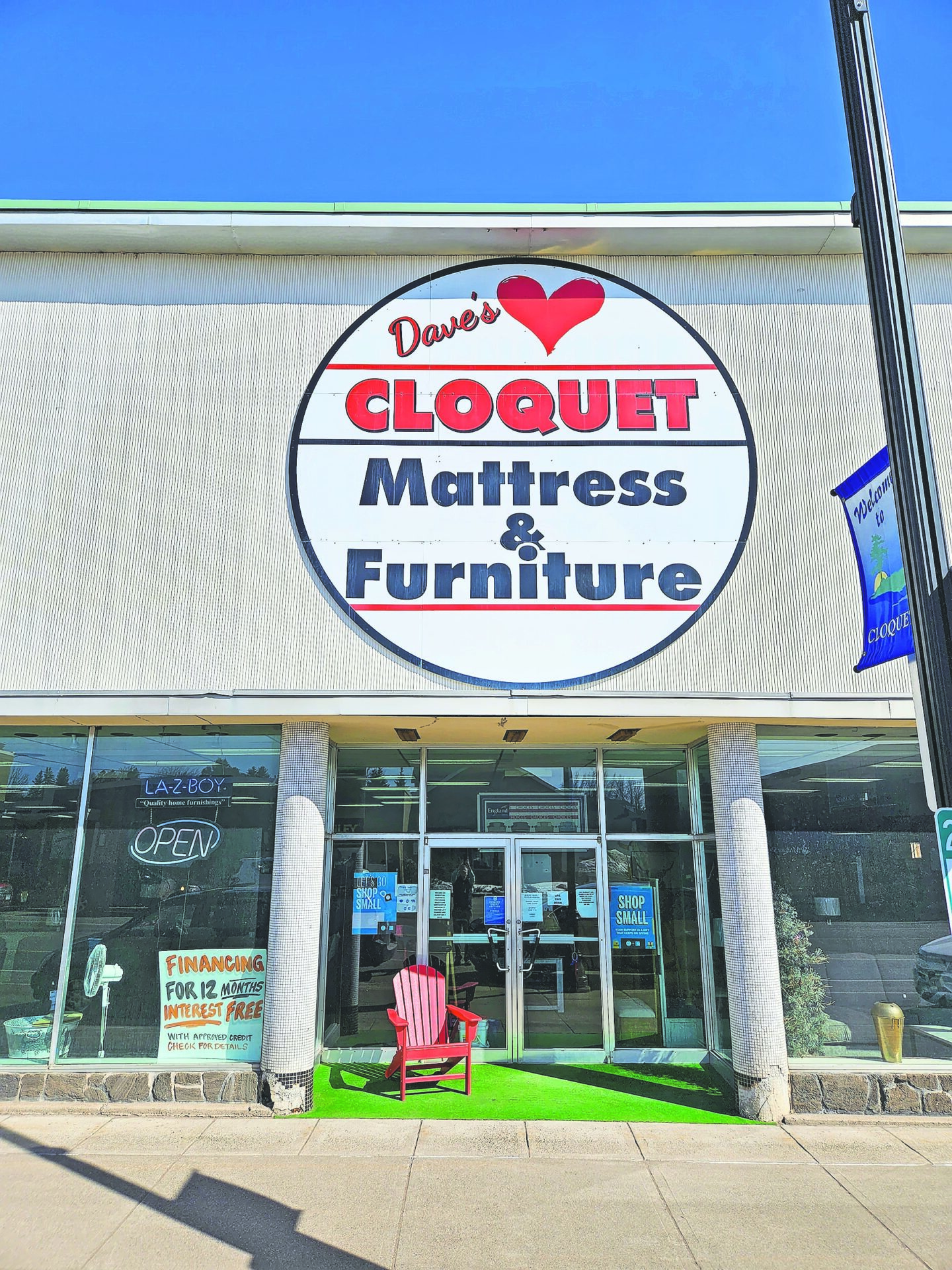 Dave's Cloquet Mattress & Furniture store front